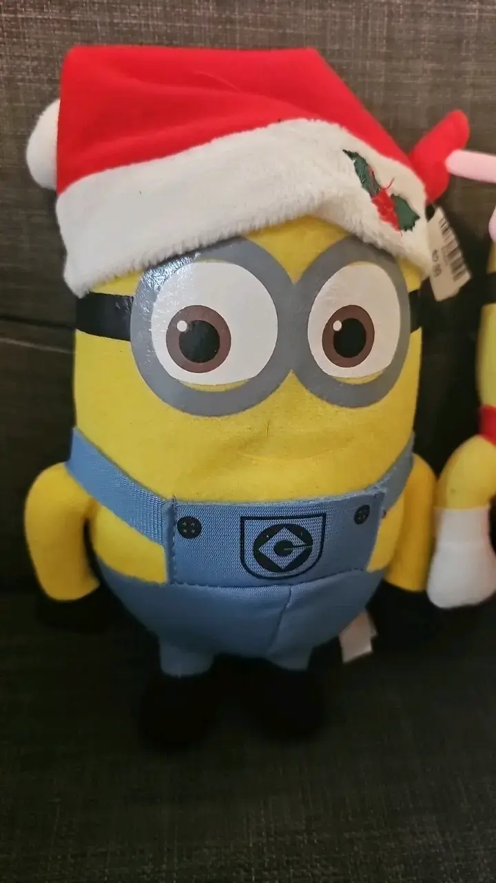 Peluches Minions con Disfraces Navideños - 2
