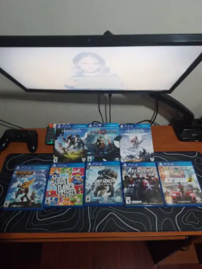 Colección de juegos PS4 - miniatura 1