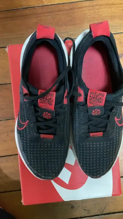 Zapatillas deportivas Nike Interact Run negras y rojas - miniatura 4