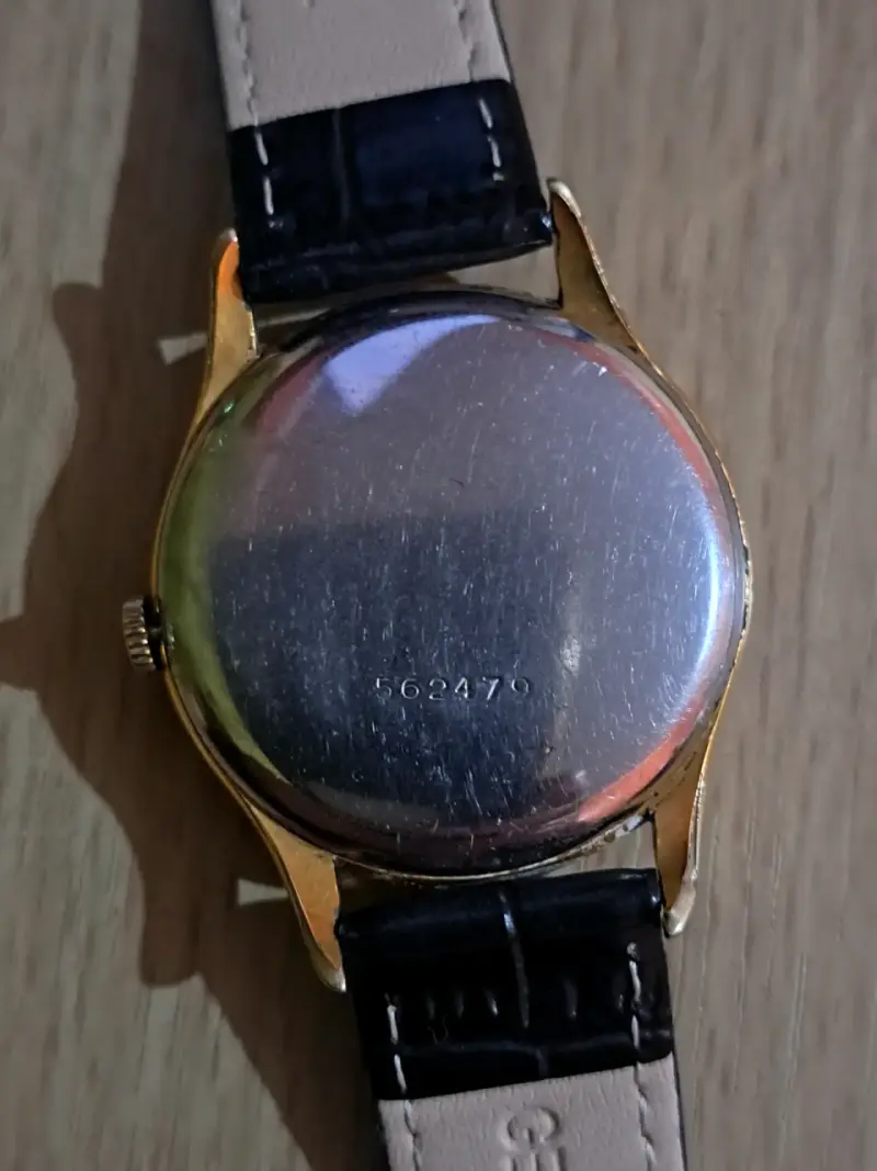Reloj vintage Certina dorado con correa negra - 2