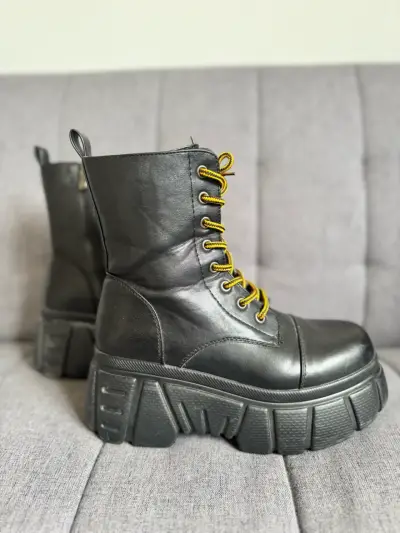 Vendo zapatos Nuevos y casi nuevos 👌🏼 - miniatura 4