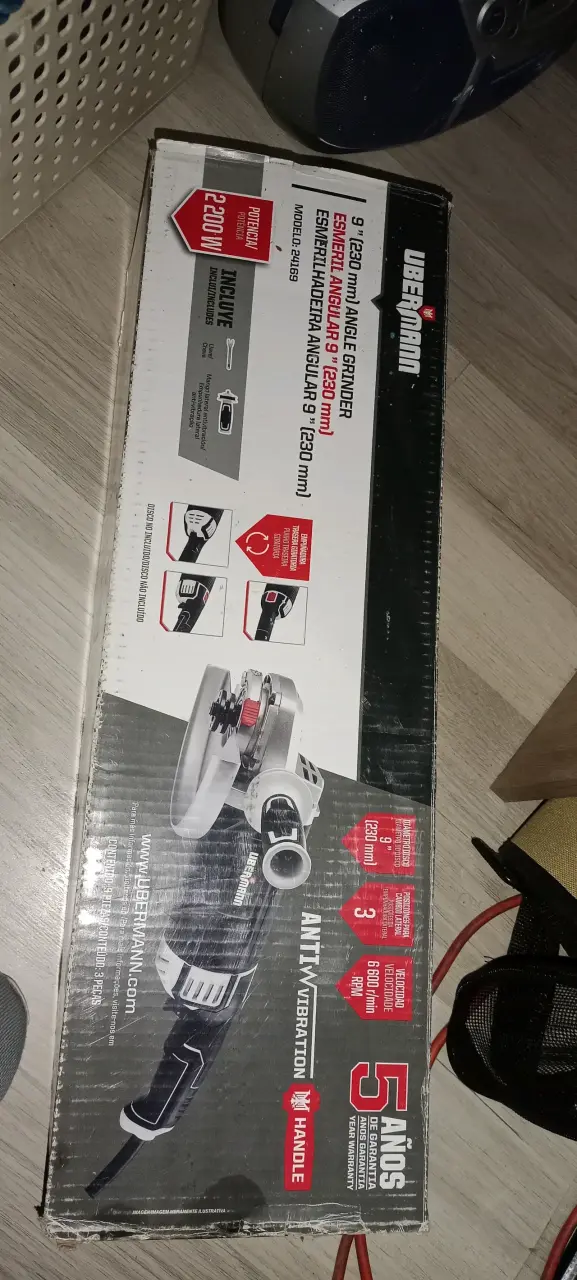 Esmeril Angular Ubermann 9 pulgadas 2200W
