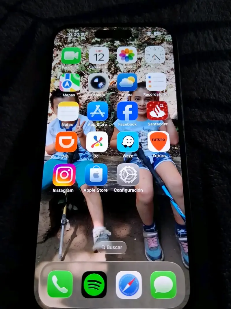 iPhone 16 128GB Negro en Buen Estado - 3