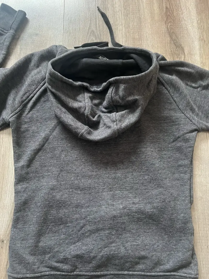 Polerón con capucha gris The North Face para mujer - 5