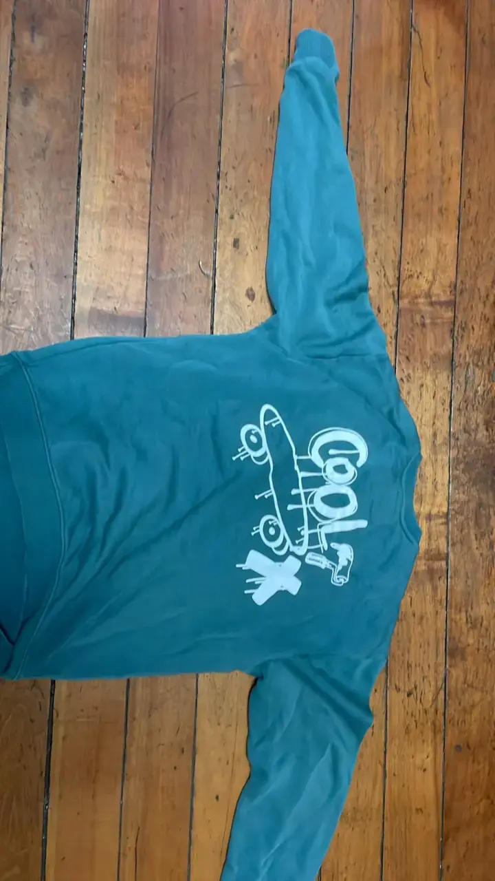 Polerón azul con diseño gráfico Cool - 2