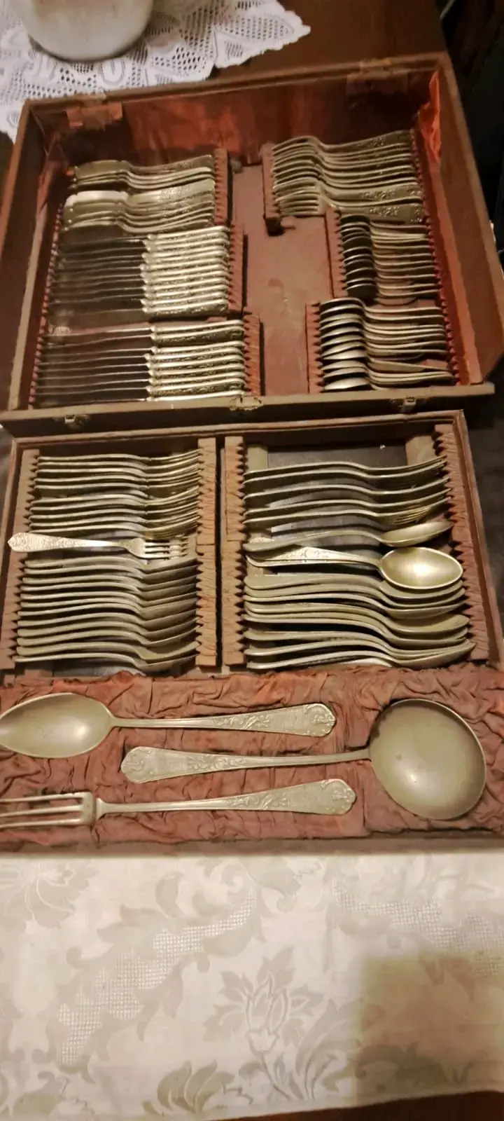 Juego de cubiertos antiguos en estuche - 6