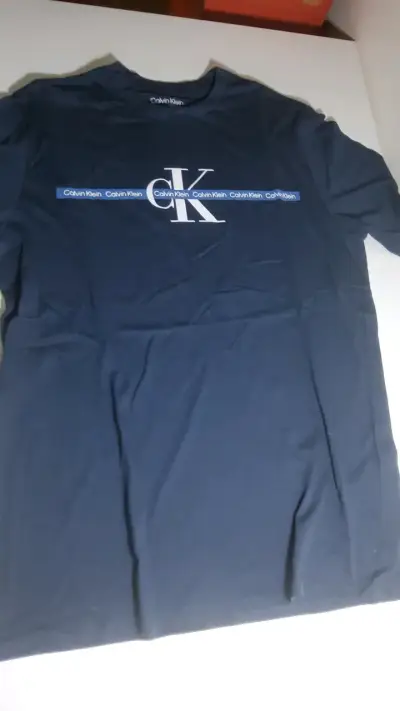 Polera azul oscuro calvin klein - miniatura 1