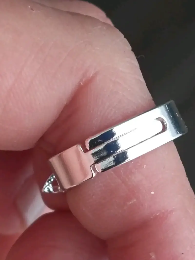 Anillo de plata con diseño celta y circonitas - 2