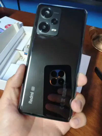 Xiaomi Redmi Note 12 Pro 5G con pantalla AMOLED - miniatura 1