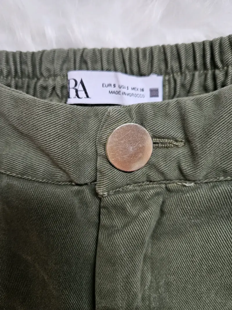 Pantalones cargo verde oliva para mujer - 4