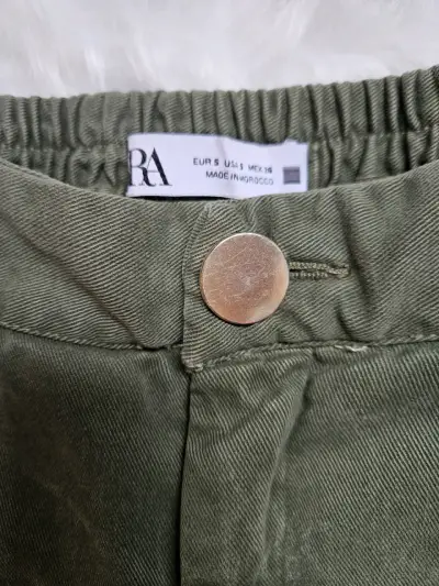 Pantalones cargo verde oliva para mujer - miniatura 4