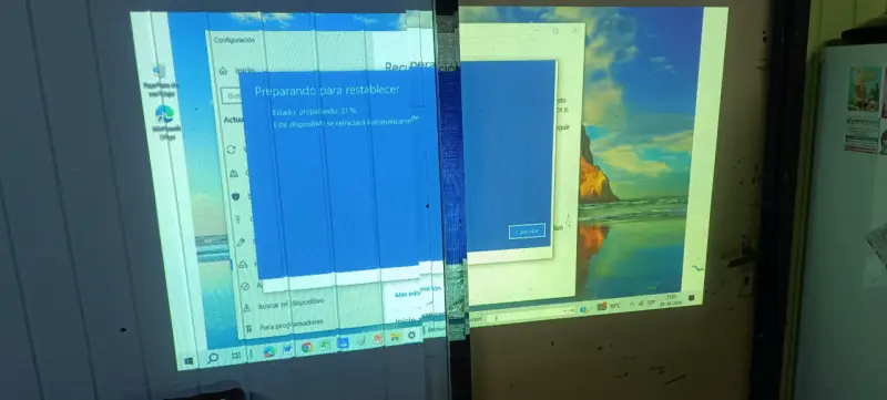 Proyector Epson LCD modelo H719A - 2