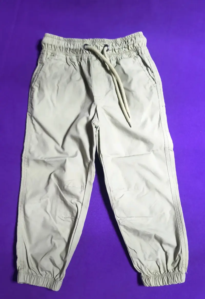 Pantalones cargo verde para niño