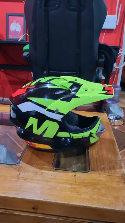 Casco de moto GHB verde y negro - miniatura 5