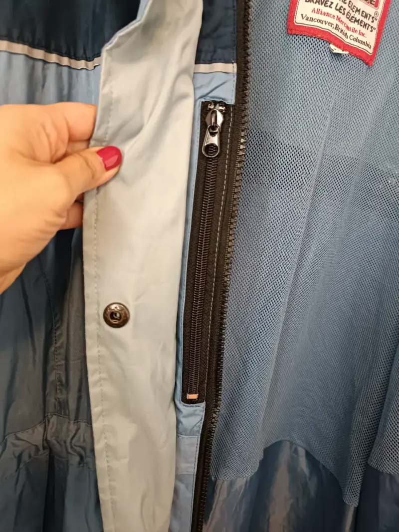 Chaqueta impermeable azul Viking con capucha - 3