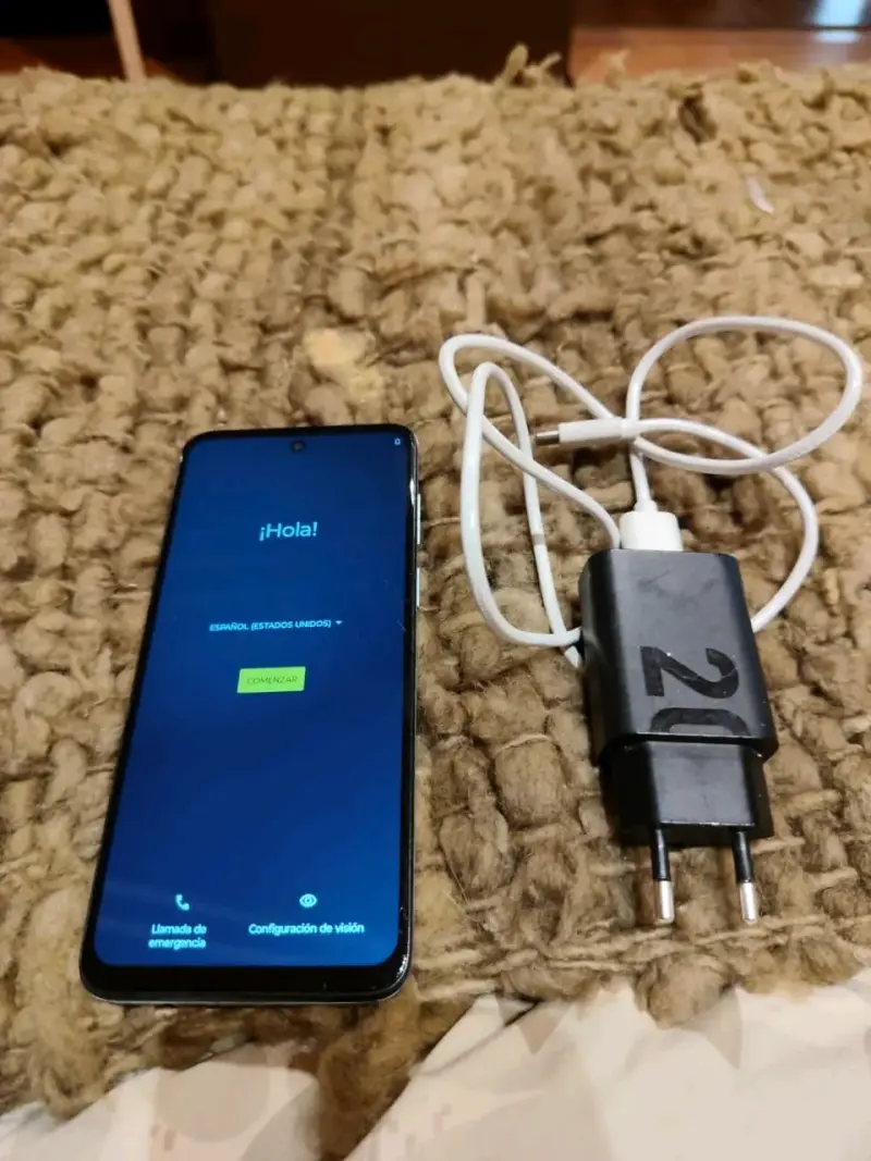 Smartphone Motorola Moto G53 5G con cargador - 3