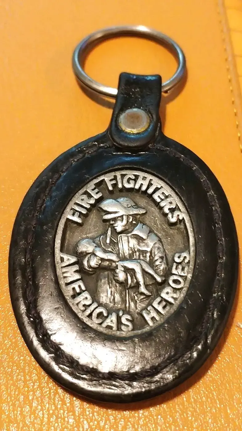 Llavero de cuero Fire Fighters America's Heroes