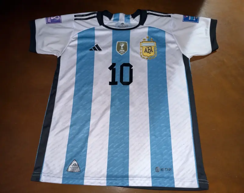 Camiseta Messi Mundial 2022 Talla S - 2