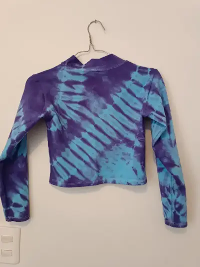 Polera crop tie-dye manga larga - miniatura 2