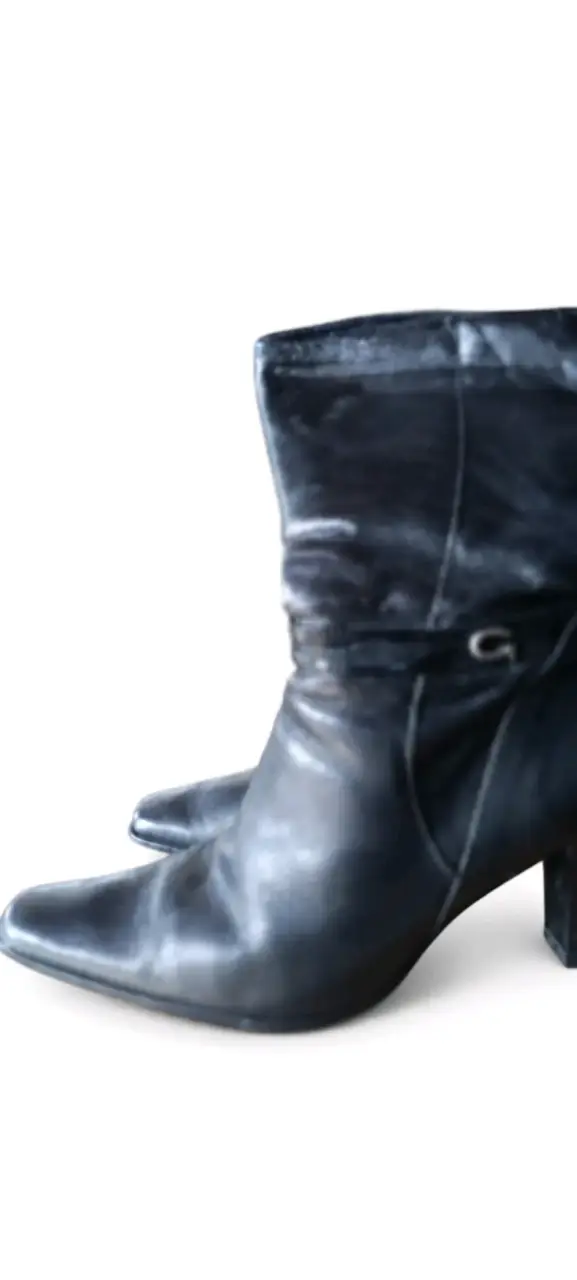Botas de cuero negras con tacón alto - 3