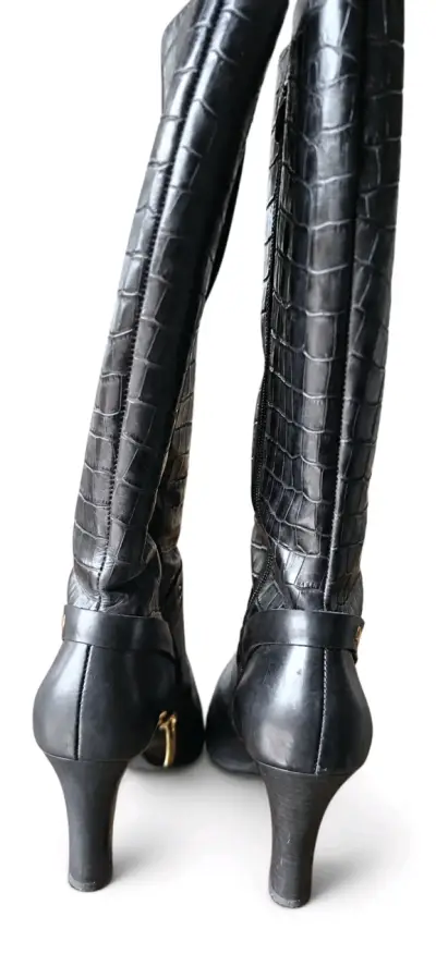 Hermosas Botas de cuero negras con tacón alto - miniatura 3