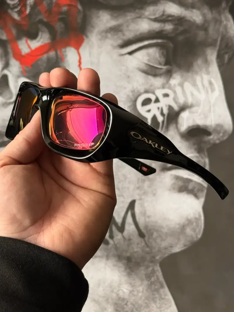Gafas de sol Oakley con lentes polarizados