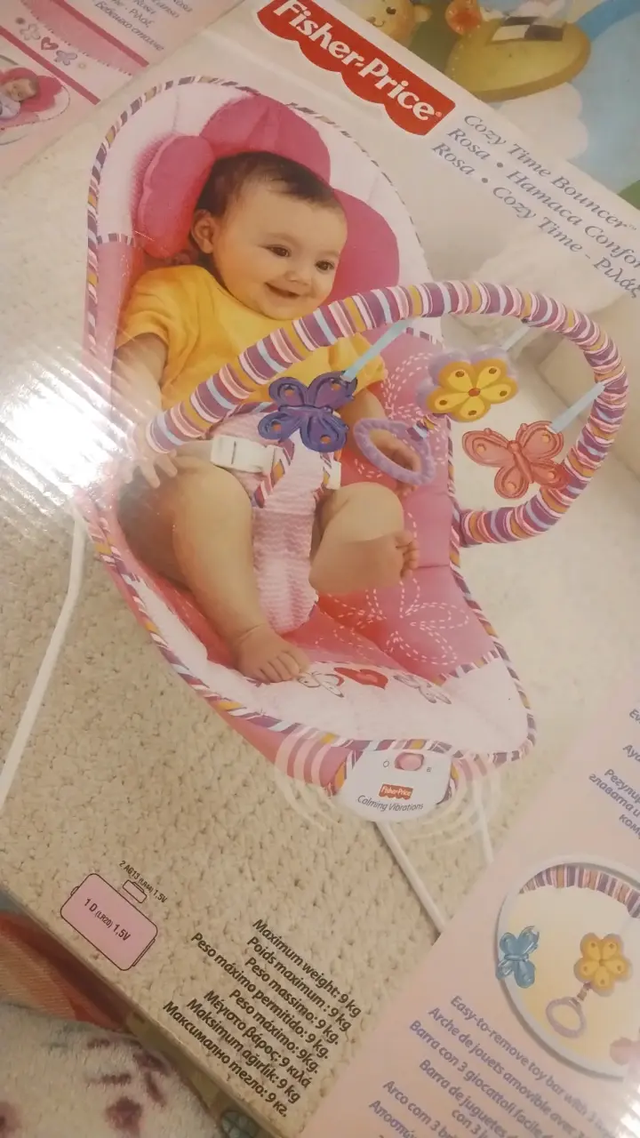 Silla mecedora para bebé Fisher-Price rosa con juguetes - 2