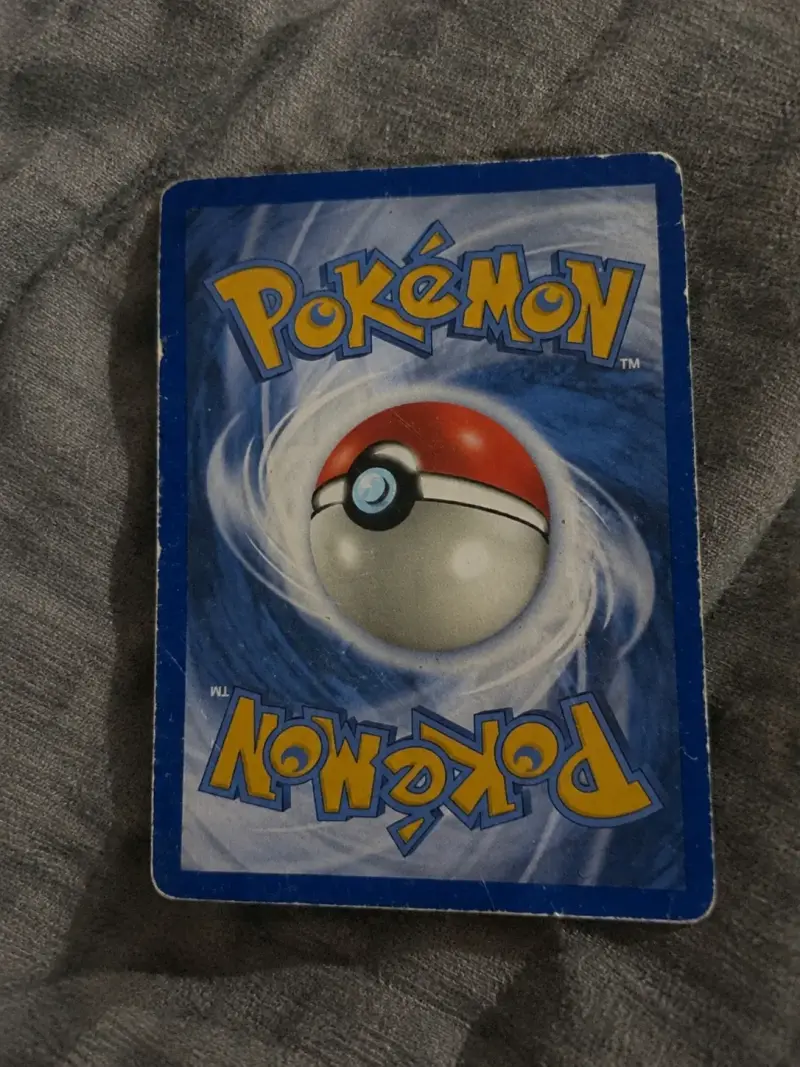 Carta Pokémon Charizard holográfica vintage - 2