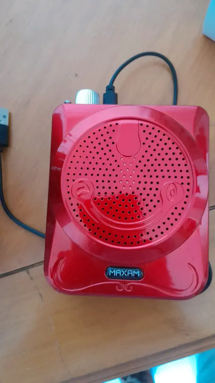 Repetidor WiFi TP-Link con enchufe - 2