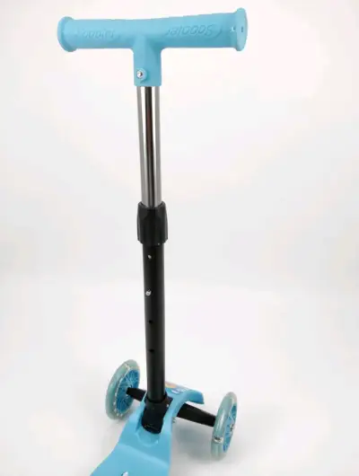 Scooter infantil azul con luces LED - miniatura 3