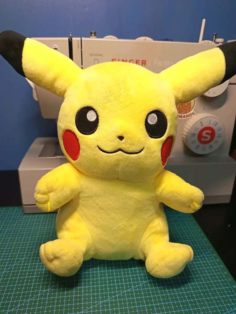 Peluche Pikachu custom Mario - 2