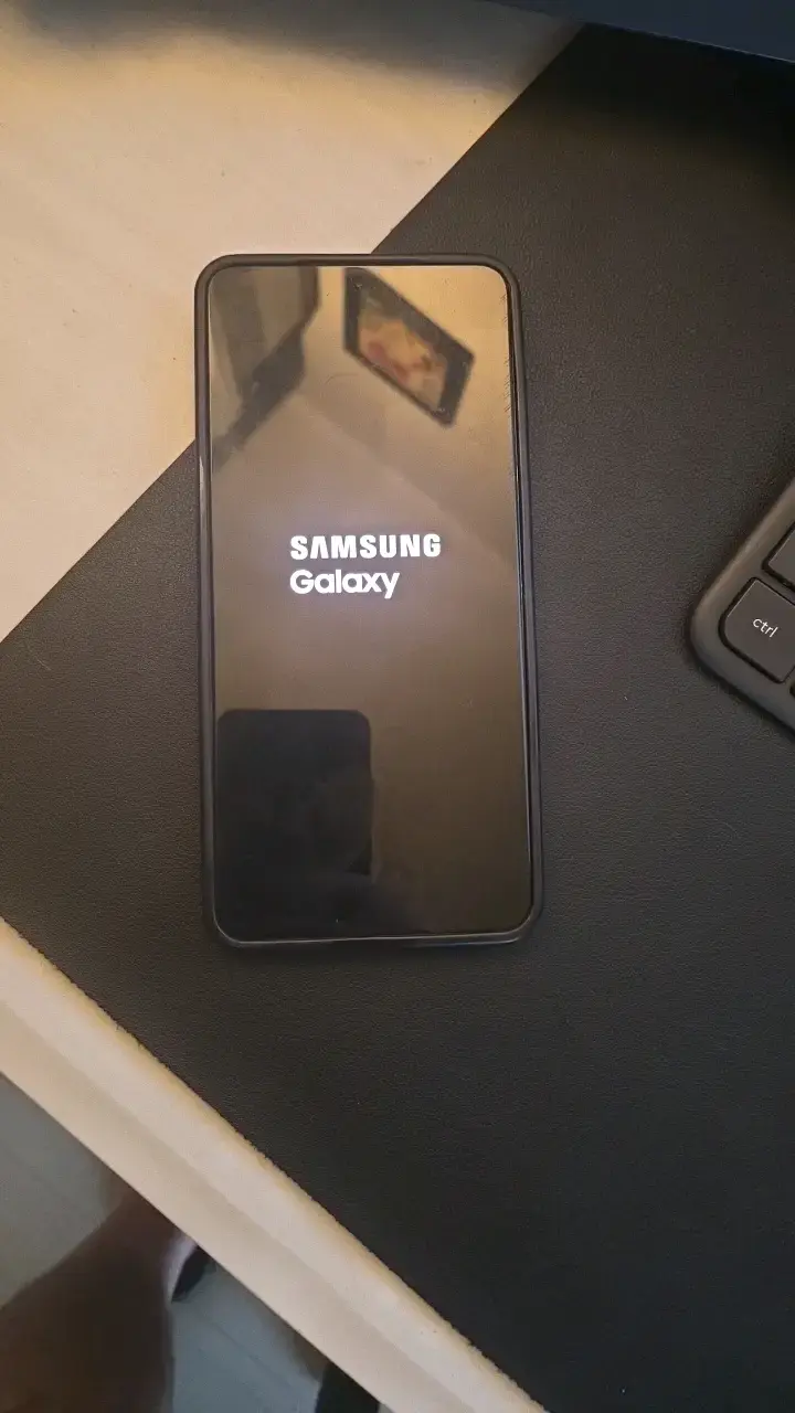Samsung Galaxy S21+ en buen estado - 2