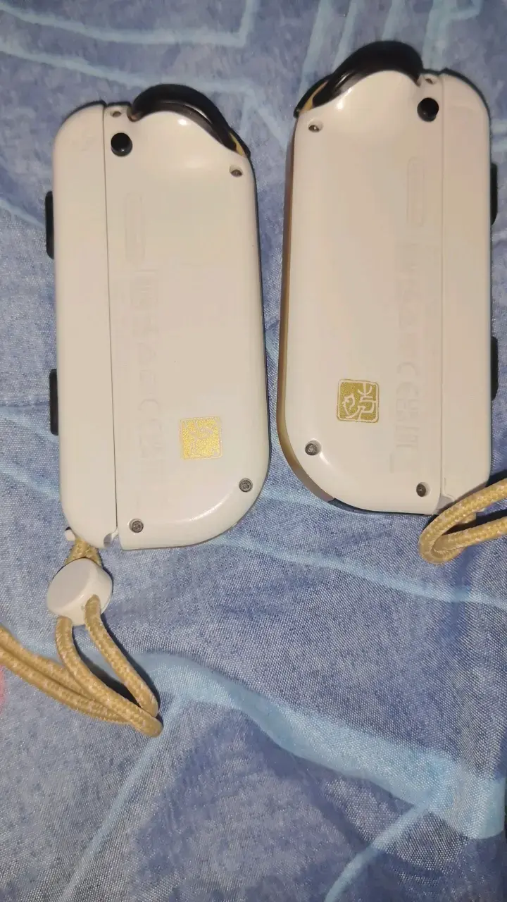 Joy-Con Edición Zelda Tears of the Kingdom - 2