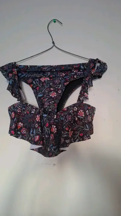 Bikini floral con volantes talla XS - miniatura 1