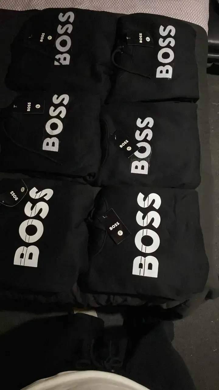Polerones negros Boss para hombre - 1