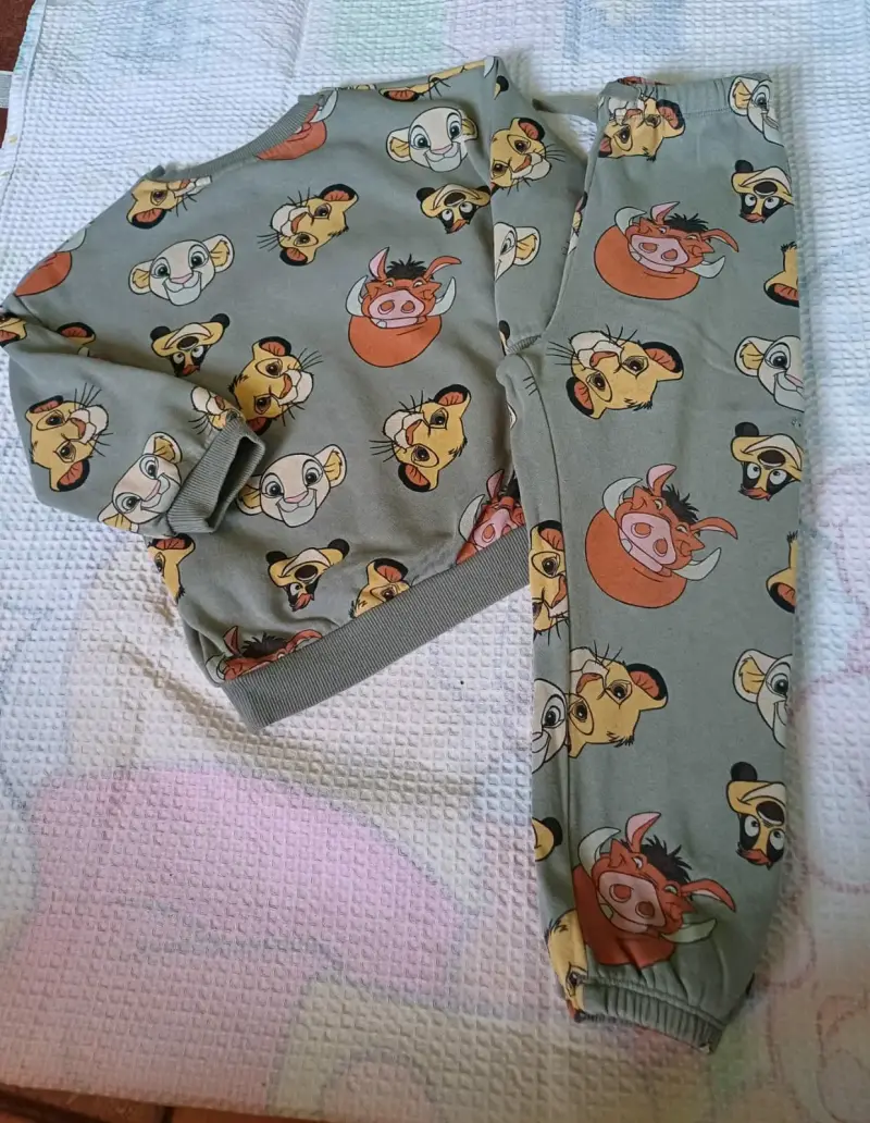 Conjunto 8nfantil estampado El Rey León