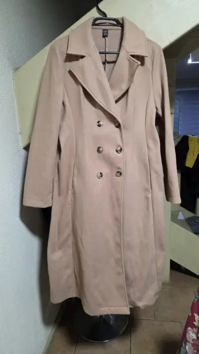 Abrigo largo beige Shein con botones XL - miniatura 1