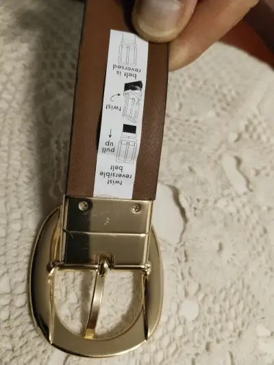 Cinturón Michael Kors negro con hebilla dorada - miniatura 6