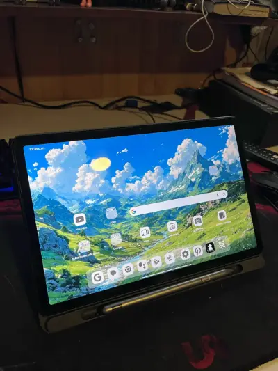 Tablet Lenovo M11 con funda y lápiz - miniatura 1