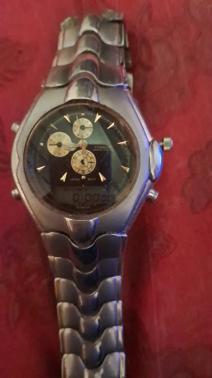 Reloj de pulsera metálico con cronógrafo - 2