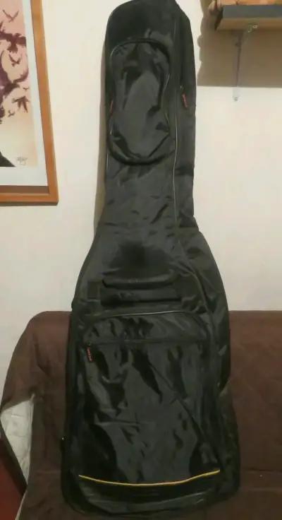 Guitarra eléctrica LTD Deluxe EC-1000 con funda - miniatura 4