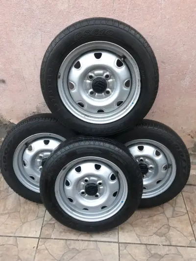 Juego de 4 ruedas originales para Suzuki Alto - miniatura 2