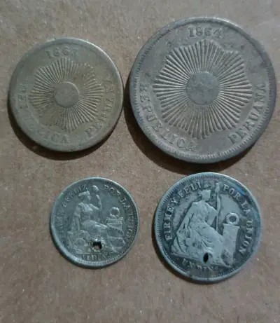 Monedas antiguas de Perú siglos XIX y XX plata - miniatura 1