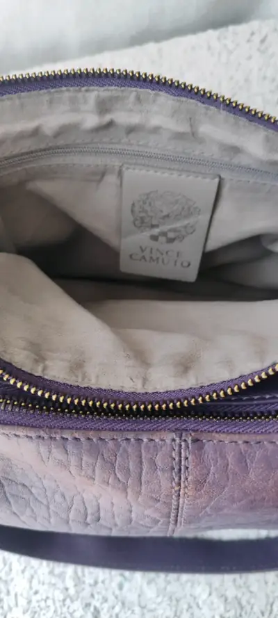 💜 Bolso Bandolera VINCE CAMUTO 100% Cuero Genuino - miniatura 8