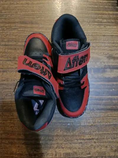 Zapatillas deportivas Afton negras y rojas - miniatura 4