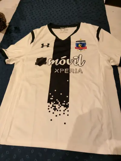 Camiseta Colo-Colo Under Armour 2017 - miniatura 1