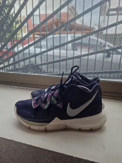 Zapatillas  Nike Kyrie 5 "Galaxy" - miniatura 1