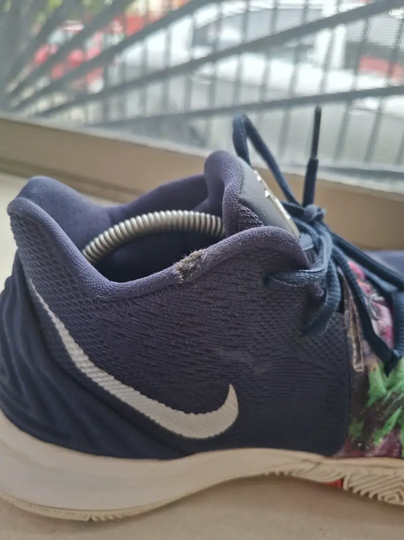 Zapatillas  Nike Kyrie 5 "Galaxy" - 3