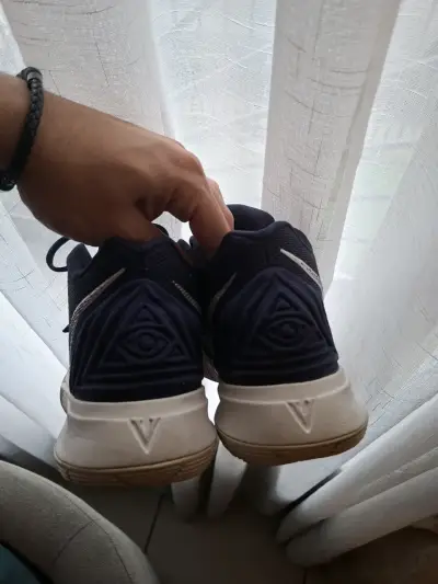 Zapatillas  Nike Kyrie 5 "Galaxy" - miniatura 4