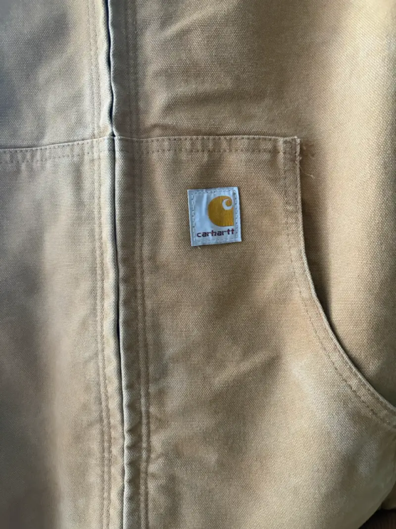 Chaqueta Carhartt con capucha color beige - 2
